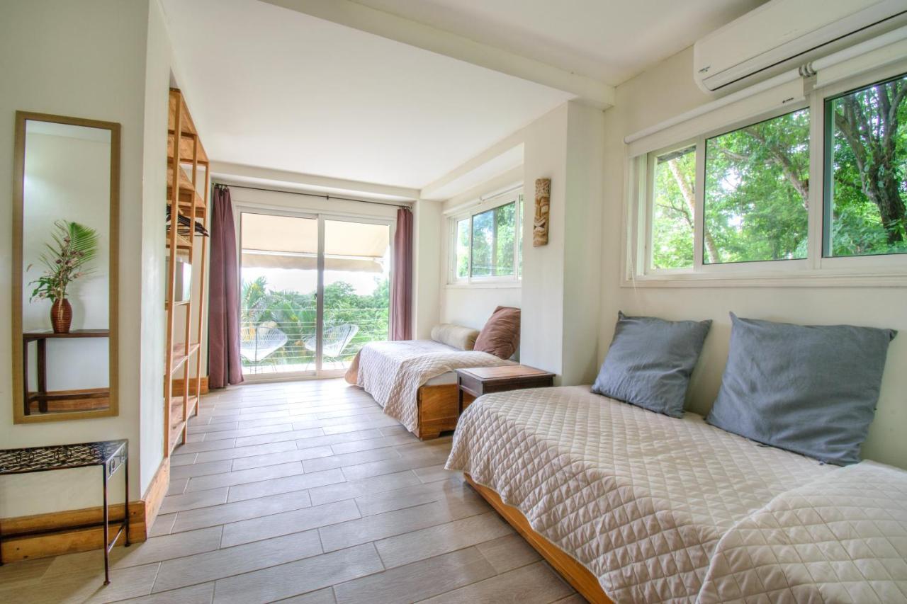 Funky Monkey Lodge Playa Santa Teresa  Экстерьер фото