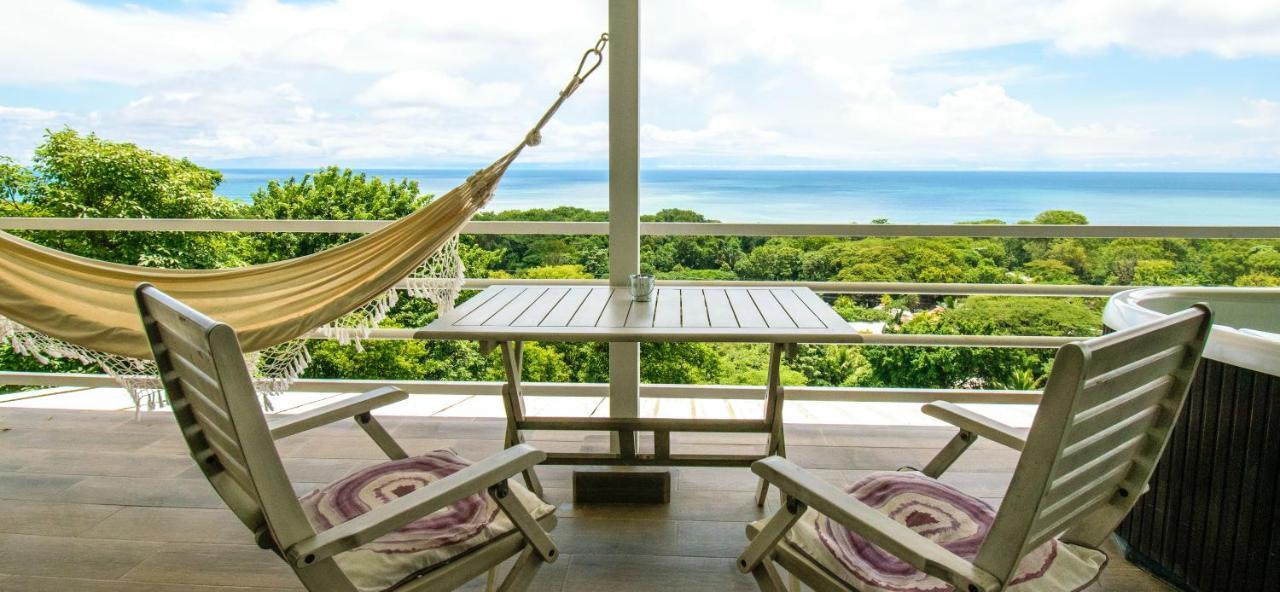 Funky Monkey Lodge Playa Santa Teresa  Экстерьер фото
